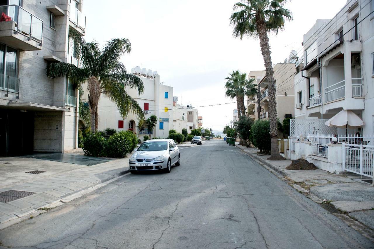 Sophia Court Apartment Larnaca Eksteriør billede